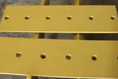 фото Нож средний 154-81-11191 (400-500HB) для спецтехники Komatsu D 85 Е
