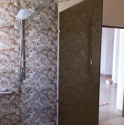 Фото №0 Стеклянные душевые ограждения без поддона