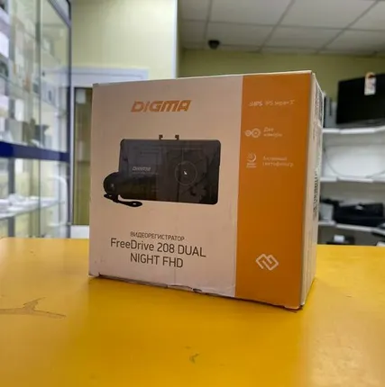 Фото №0 Видеорегистратор digma FreeDrive 208 dual FHD