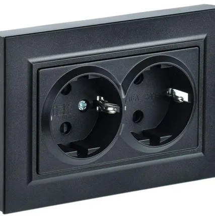 Фото №0 Розетка 2-м СП BRITE РС12-3-БрЧ 16А в сборе с заземл. без защ. шторок черн. IEK BR-R21-16-K02-F