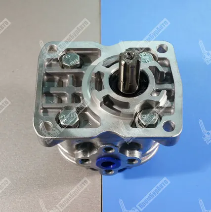 Фото №0 Насос шестеренчатый НШ-10Л для раздаточной коробки