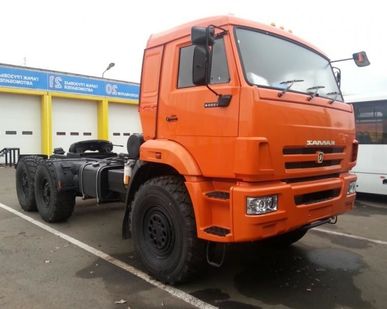 фото КАМАЗ 53504-6020-46 тягач седельный  евро 4. 6*6
