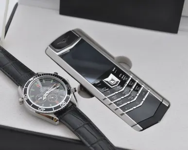 фото Vertu Signature S Design Black DLC Ceramic телефон