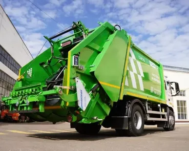 фото Мусоровоз с задней загрузкой СМ 16-03 на базе JAC N200 (с лебедкой)