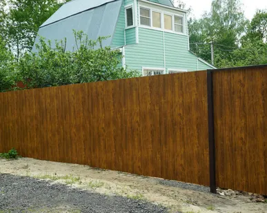 фото Забор из двустороннего профнастила Золотой Дуб