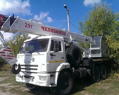 фото Автокран Челябинец 25 тонны