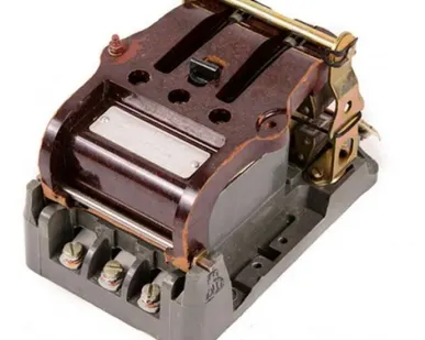 фото Пускатели ПАЕ одиночные и реверсивные в Москве