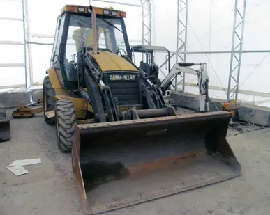 фото Экскаватор-погрузчик Caterpillar 416C