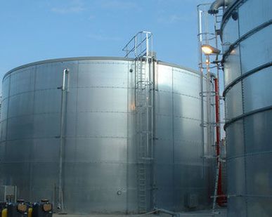 фото Очистка резервуаров от нефтепродуктов