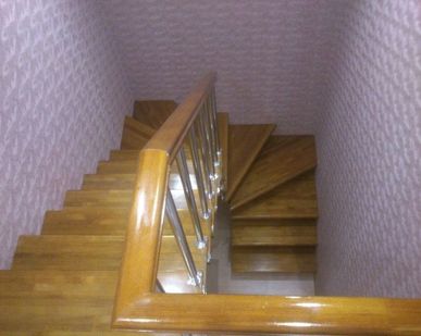 фото Лестница на металлическом каркасе