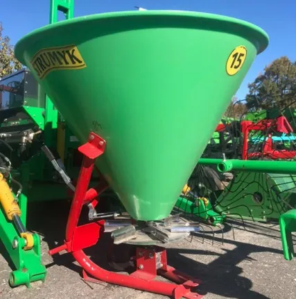 Фото №2 Разбрасыватель минеральных удобрений 500L (STRUMYK Струмик)