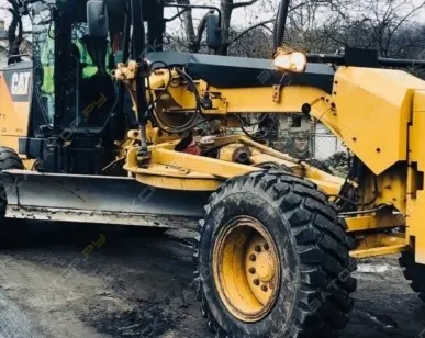 фото Аренда грейдера (автогрейдера) Caterpillar 18, Москва