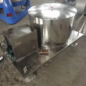 Фото №1 Центрифугу с плоским дном верхней выгрузкой закрытого типа PS800 в Москве