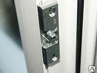 Фото №0 Балконная защелка для пластиковой двери