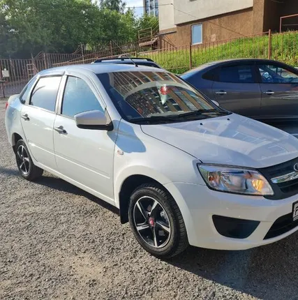 Фото №0 Лада Гранта МКПП