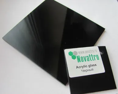 фото Оргстекло 2мм 2050х3050 черное Novattro