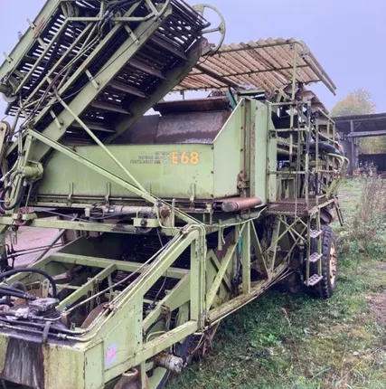 Фото №1 Картофелеуборочный комбайн Е-686 Б/У (2007г)