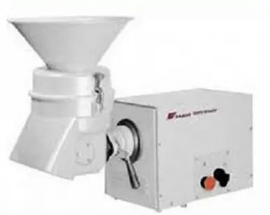 фото Универсальная кухонная машина ПермьТоргМаш УКМ-11 (ОМ-300)