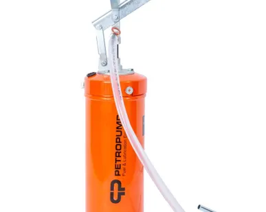 фото Ручной маслораздатчик с емкостью 10 л