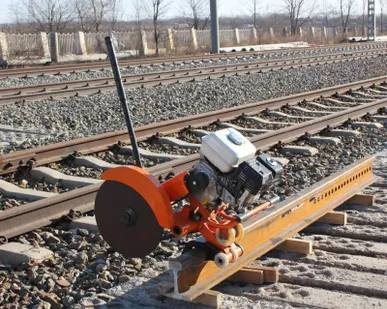 фото Рельсорезный станок РА-3
