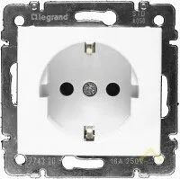 фото Механизм розетки силовой 1-м СП VALENA с заземлением белый Legrand 774420