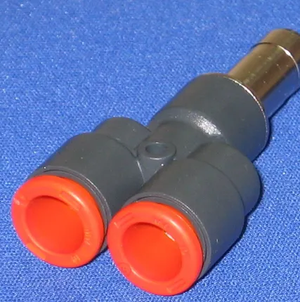 Фото №0 Фитинг RL24 10 08