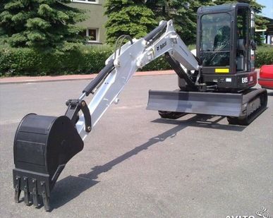 фото Аренда мини-экскаватора Bobcat Е45