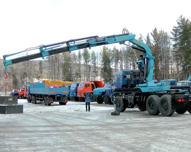 фото Седельный тягач КАМАЗ 43118-46 с КМУ ИНМАН ИМ-240-04
в