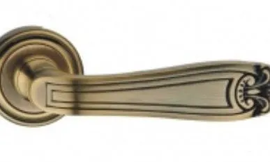 фото Ручка дверная &quot;Корсо&quot;, бронза античная