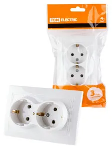 фото Розетка двойная с заземлением 16А белый "Таймыр"