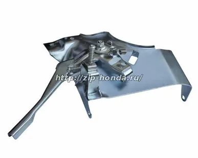 фото Площадка крепления троса газа бензинового двигателя GX620