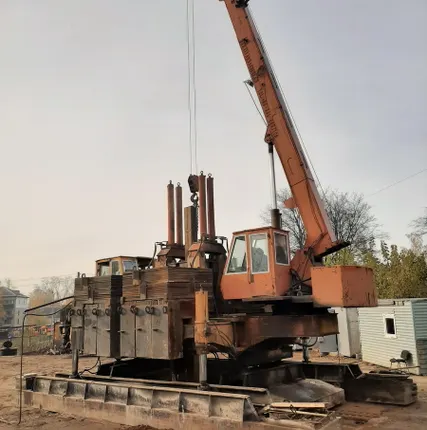 Фото №0 Сваевдавливающая установка DTZ 200  . Данная установка работает бесшумно.