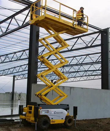 Фото №0 Ножничные дизельные подъемники Haulotte Compact 12 DX в аренду