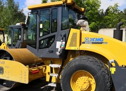 Фото №0 Аренда дорожного катка XCMG XS143, Балашиха