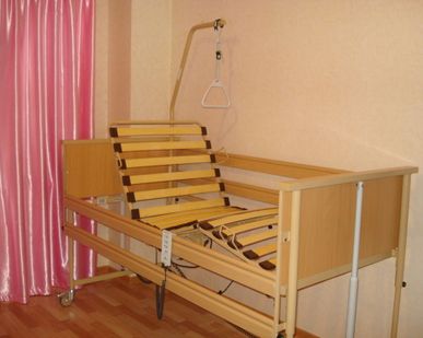 фото Кровать для лежачих больных