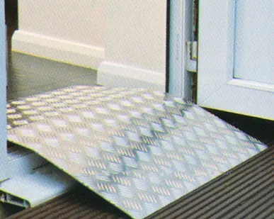 фото Пандус для инвалидов перекатной ширина – 80 см длина – 60, 78, 98 см ГОСТ