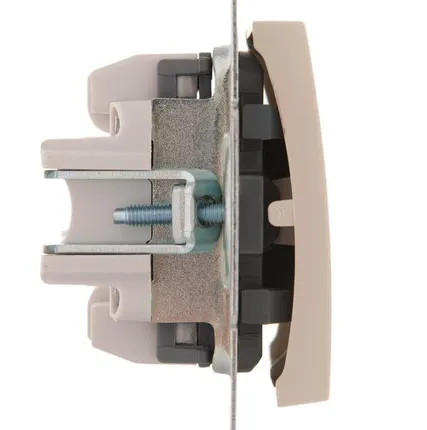 Фото №1 Механизм выключателя проходного 2-кл. 1п СП Karina 10А IP20 крем. LEZARD 707-0388-106