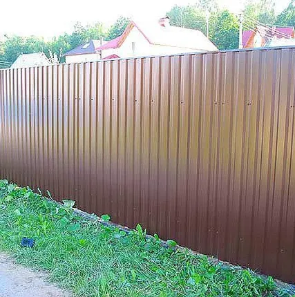 Фото №0 Заборы из профнастила