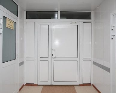 фото Пластиковые двери
