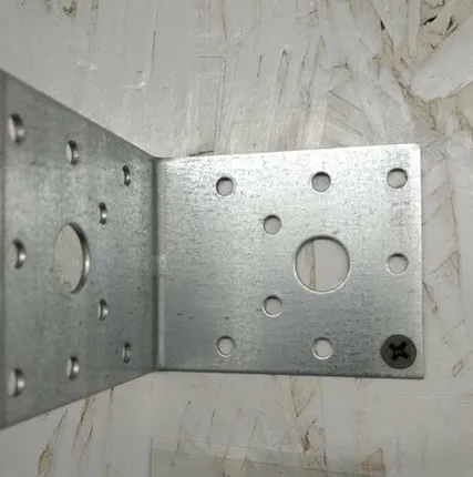 Фото №0 Крепежный уголок 70х70х53