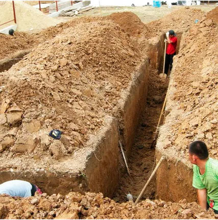 Фото №0 Рытье траншей