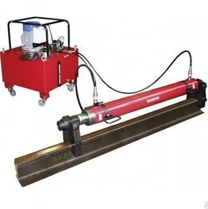 Фото №0 Установка для перемещения тяжеловесного оборудования по рельсам УГ10-2