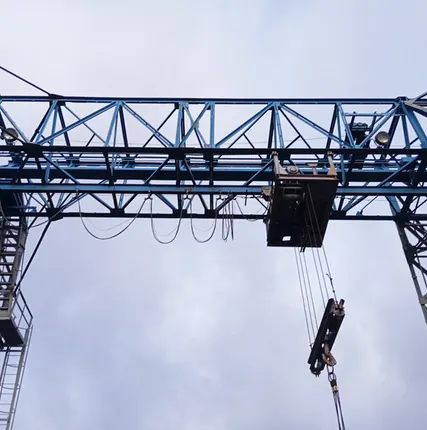 Фото №1 Кран козловой ККС-10 / Крановый путь