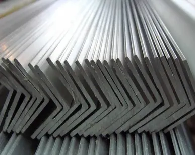 фото Уголок алюминиевый 75х50х5 1561