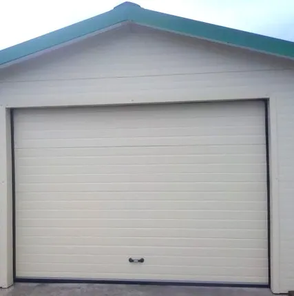 Фото №2 Гараж из сэндвич панелей