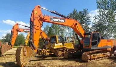 Фото №0 Аренда гусеничных и колёсных экскаваторов