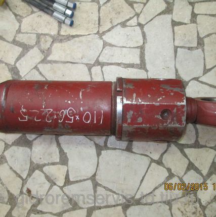 Фото №0 Гидроцилиндр поворота стрелы 110х56х225