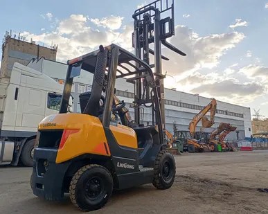 фото LiuGong CLG2020H (2 тонны) Вилочный погрузчик (автопогрузчик, кара)