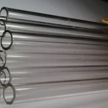 Фото №0 Кварцевая трубка.