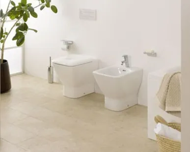 фото Биде напольное Laufen Palace 8.3270.1.000.302.1